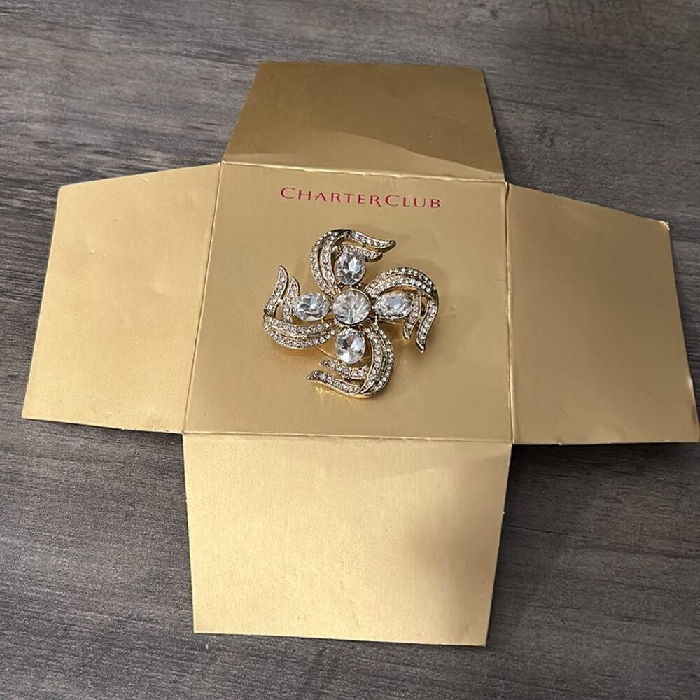Charter Club Rhinestone Brooch #527 New on Card - Picture 6 of 6